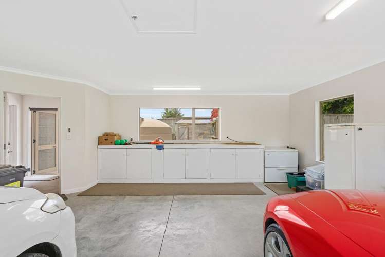 64 Lea Grove Levin_23