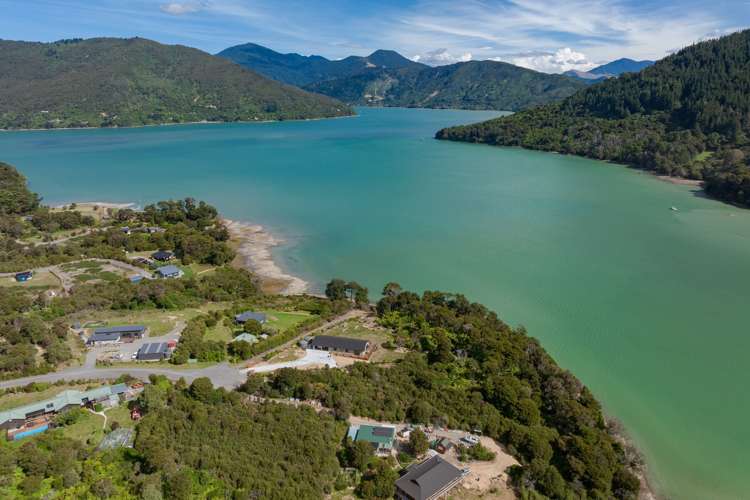 Tai Close Kaiuma Bay_6