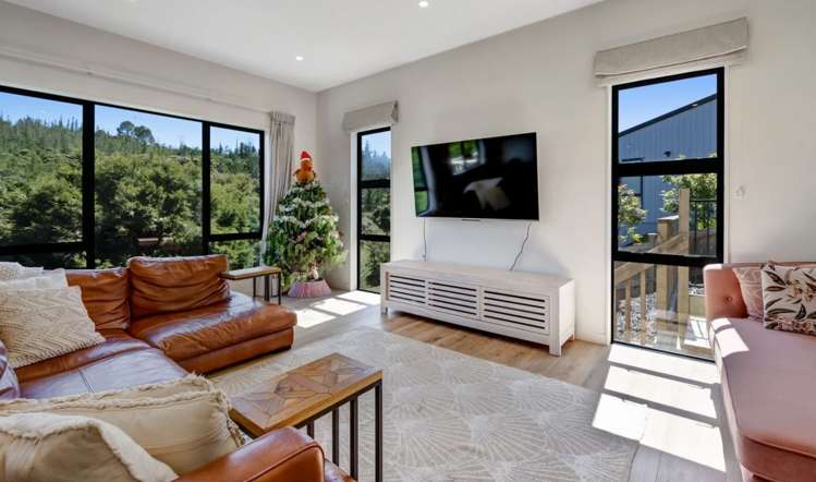 63 Pacific Heights Road Orewa_2