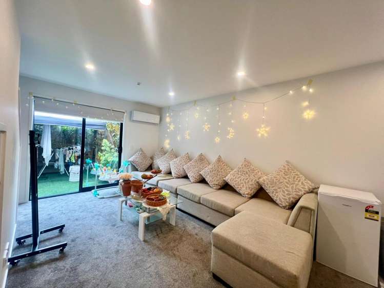 5/24 Yeovil road Te Atatu Peninsula_1