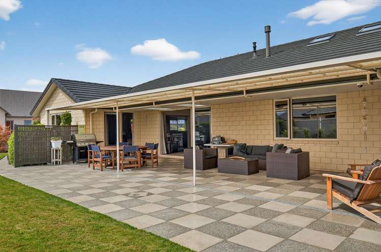 10 Larch Crescent Alexandra_32