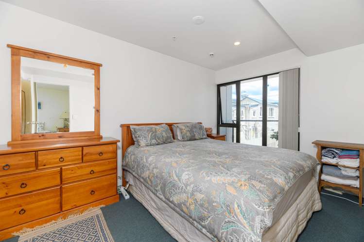 208/135 Vincent Street_4