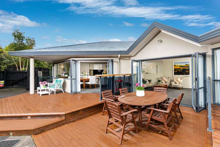 8 Almond Grove Greenhithe_7