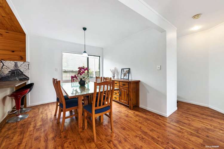1/10 Thomas Rea Place Te Atatu South_5