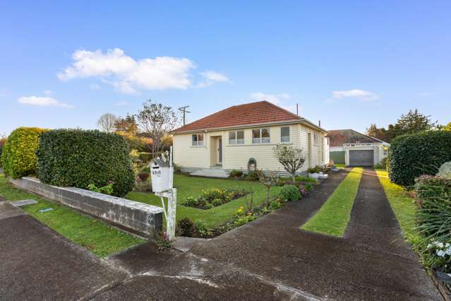 Charming and sweet on Cureton Street