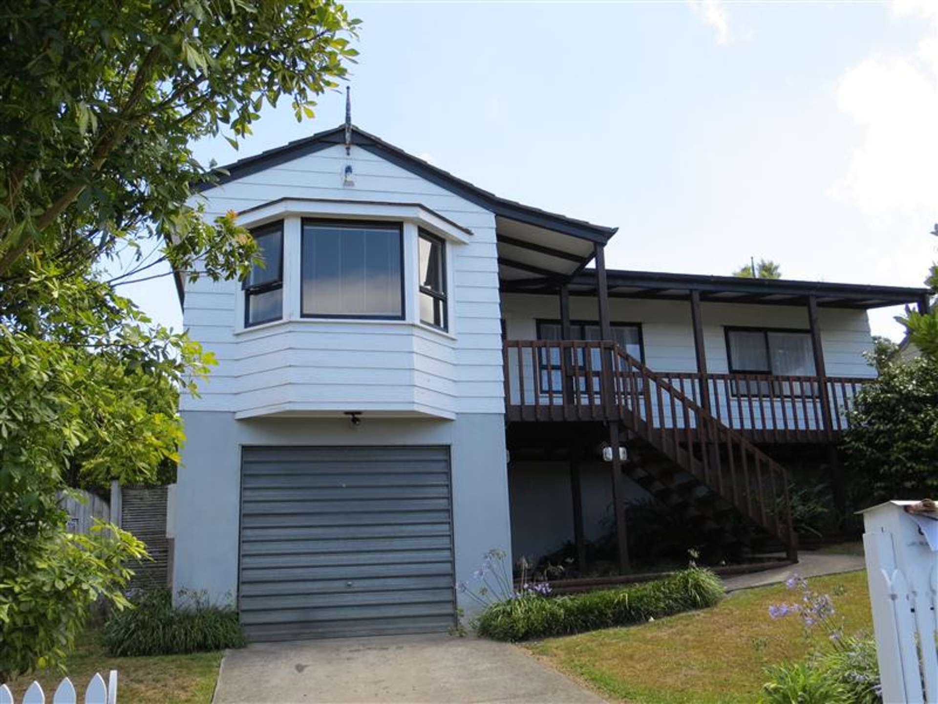 8 Leiden Place 3320_0