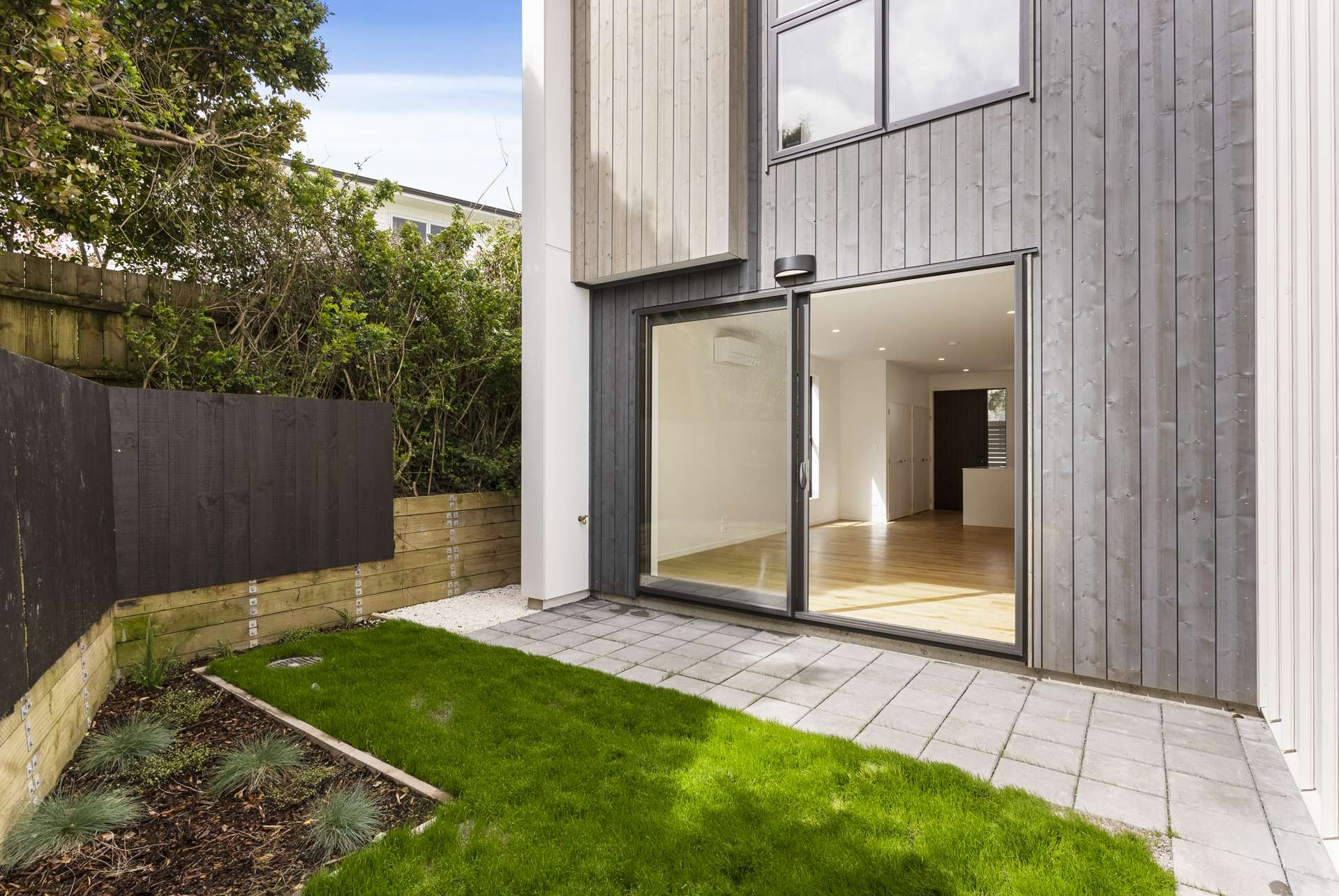 3/82 East Coast Road Milford_0