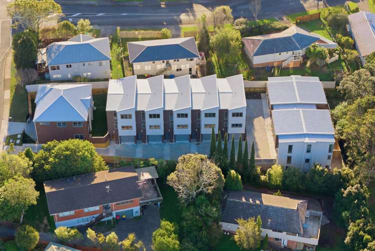 72 & 74 Sycamore Drive Sunnynook_28