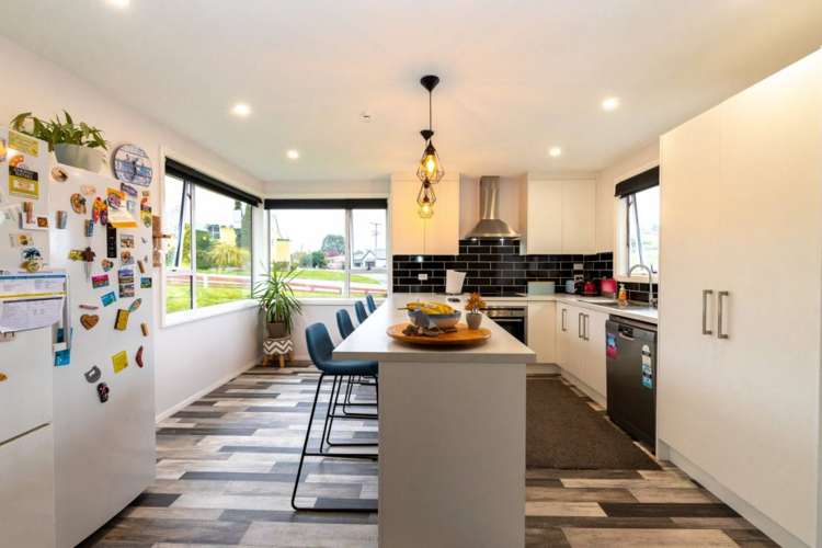 68 Waldron Crescent Green Island_7