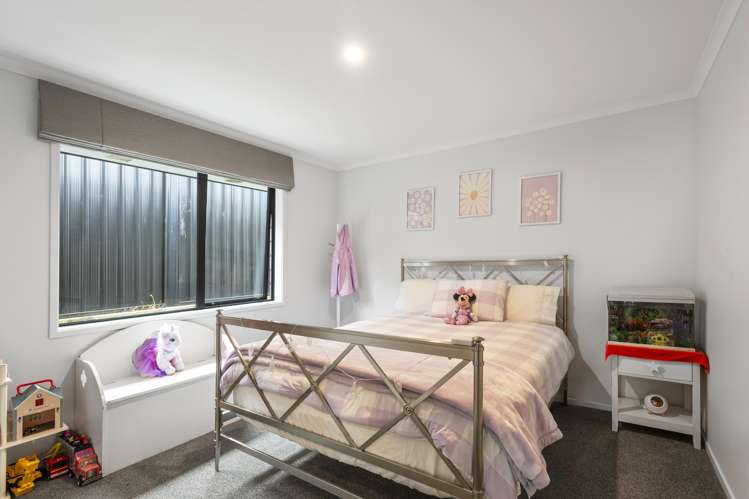 6 Hera Lane Pyes Pa_13