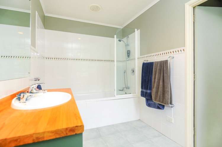 48 Durey Road Dairy Flat_17