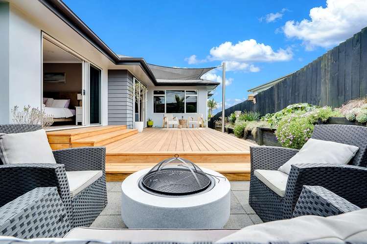 5 Bishopsworth Way Huntington_13
