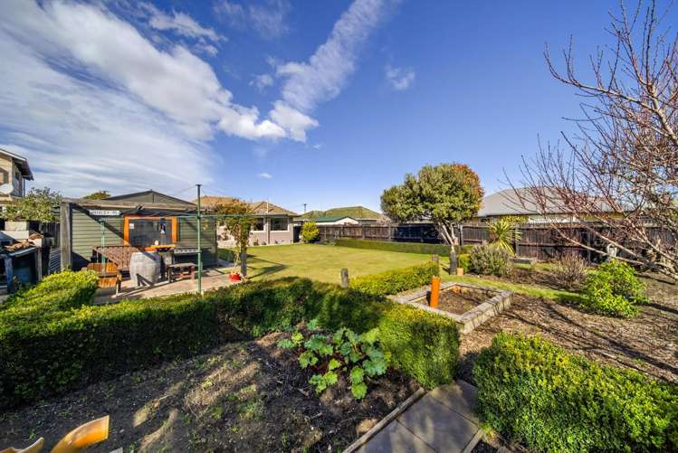 37 Carlsen Street Burwood_19