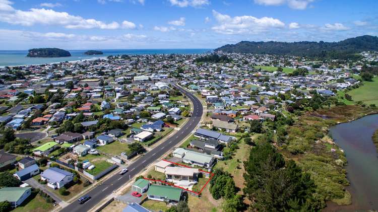 136 Mayfair Avenue Whangamata_23