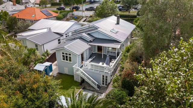 23 Ewen Alison Avenue Devonport_1