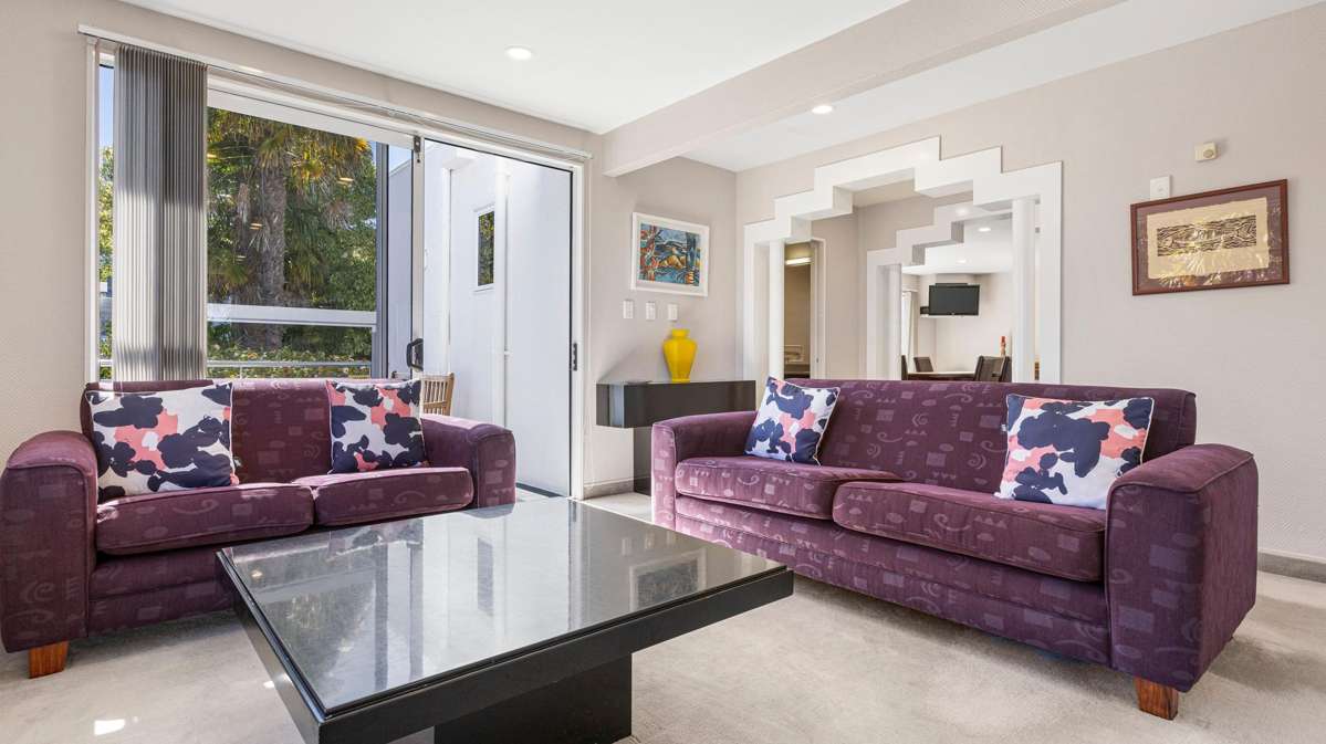 13 Boundary Road_3