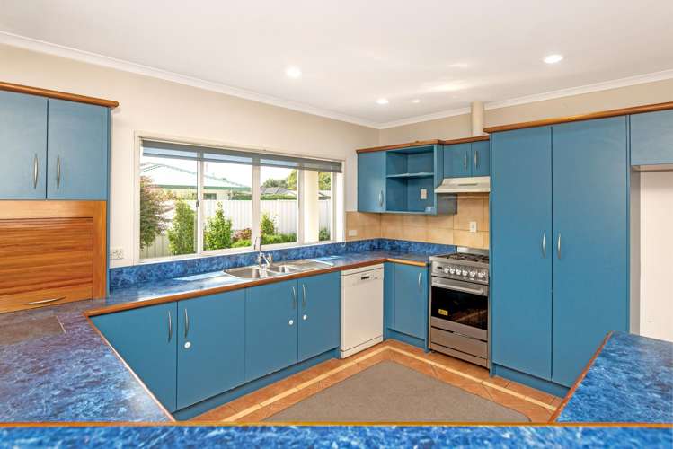 68 Potae Avenue Lytton West_6