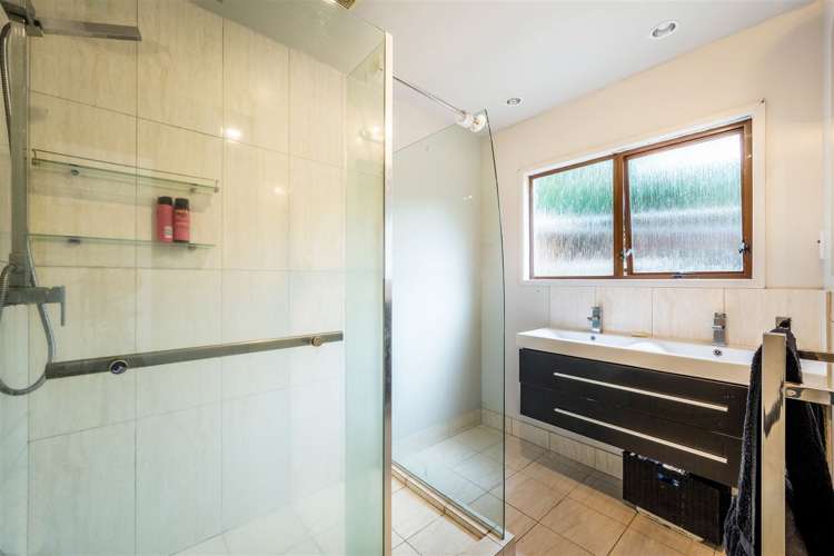 2/43 Ravenwood Drive Forrest Hill_9