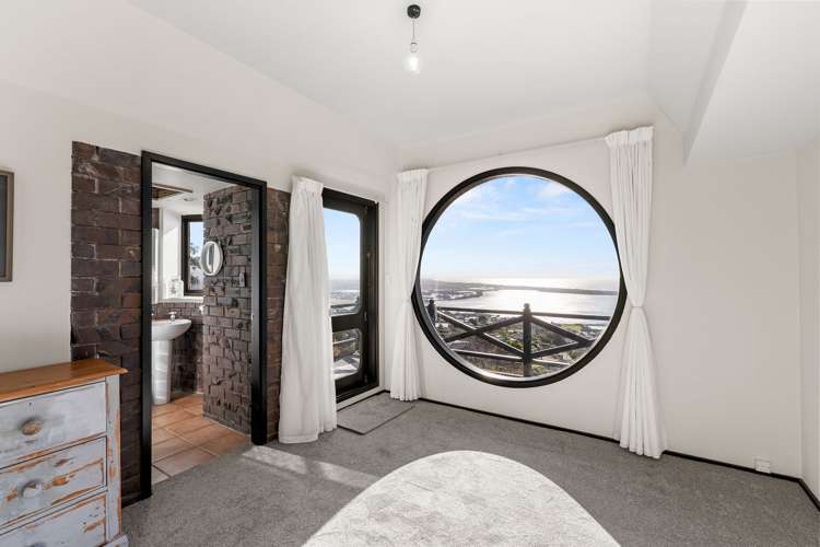 8 Muritai Terrace Mount Pleasant_19