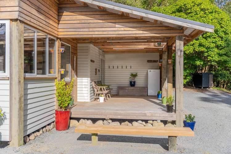 76 Parenga Road Te Horo_32