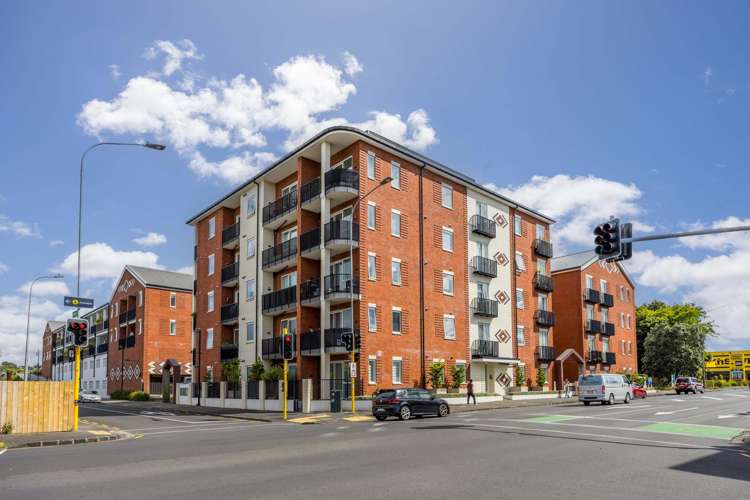 107/1B Soljak Place Mount Albert_16