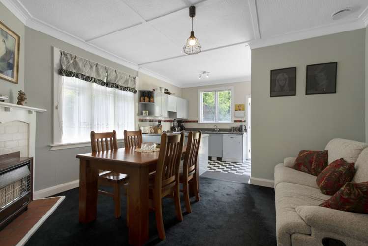 21 Burrows Avenue Karori_8