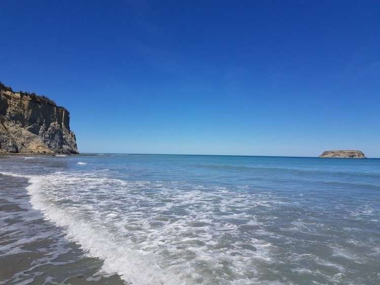 3 The Parade Motunau_18