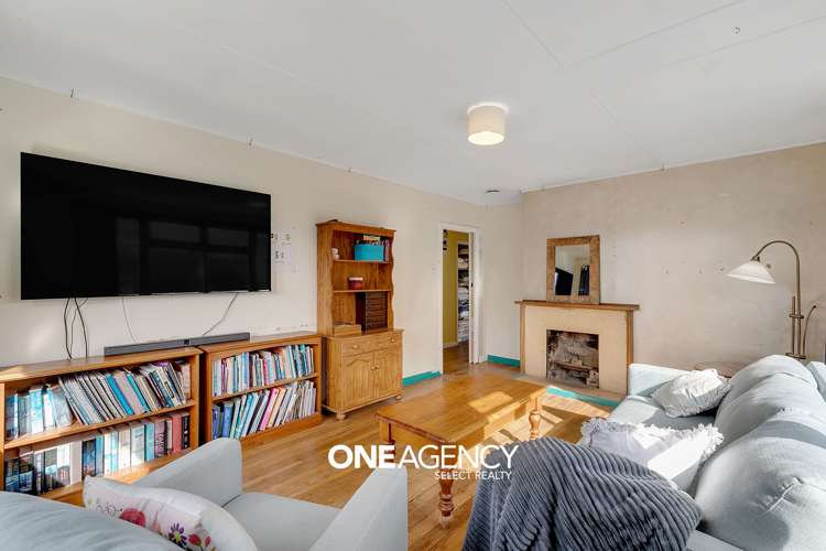 32 Champion Street Porirua East_13