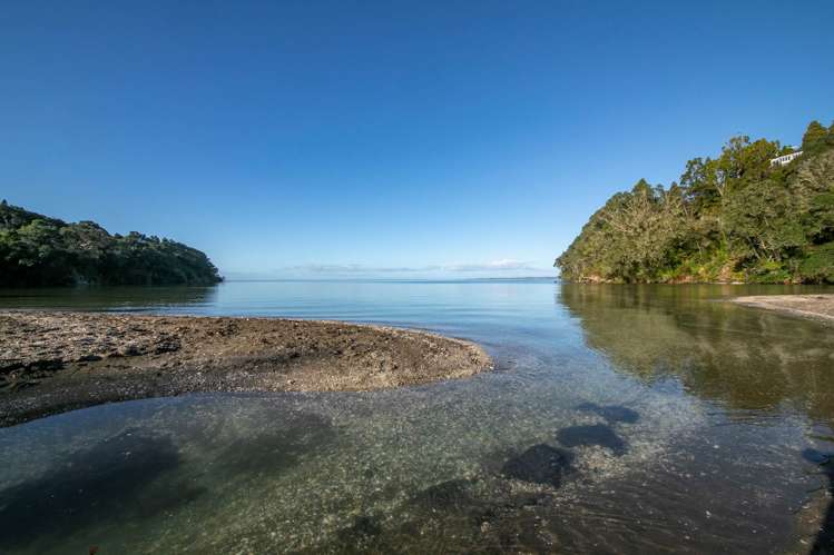 5 Paturoa Road Titirangi_32