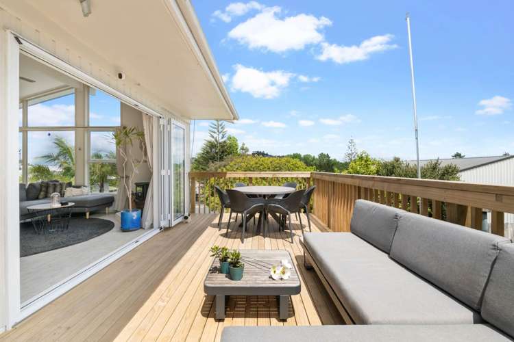 58 Brian Crescent Stanmore Bay_9