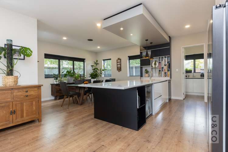 1 Duchess Way Riverhead_9