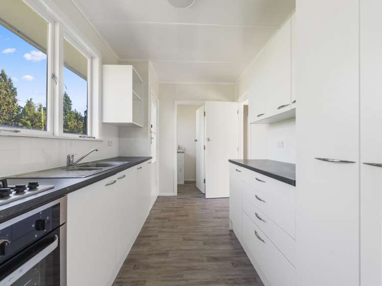 27a Lisa Crescent Mangakakahi_5