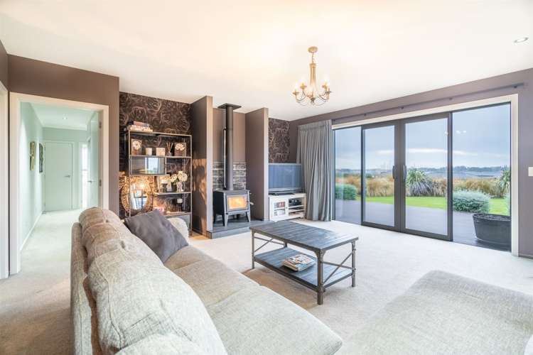 71 Sunrise Drive Seaward Bush_6