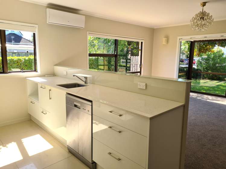 11b Atkin Ave_0