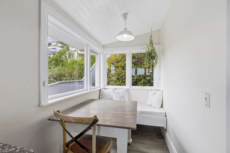 4A & 4B Whitianga View Paremata_10