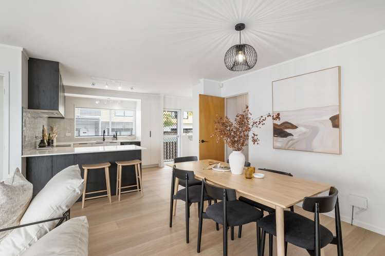 30A Vodanovich Road Te Atatu South_5