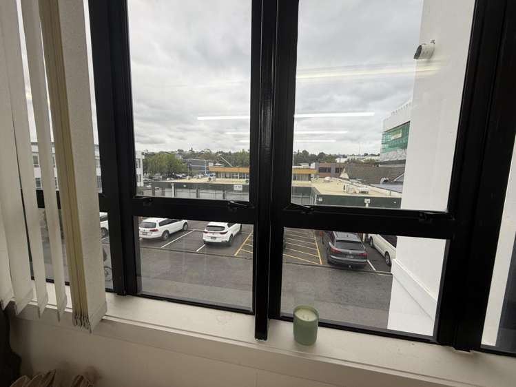 18-26 Bower Street (First Floor) Napier South_1