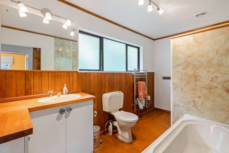 157 Happy Valley Road Owhiro Bay_7