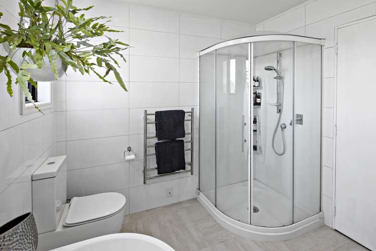 14a Indira Place Khandallah_12