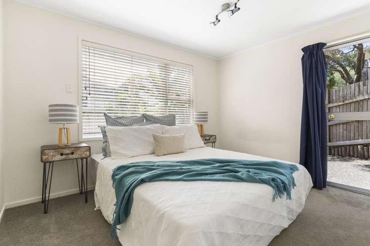 982 Beach Road Torbay_7