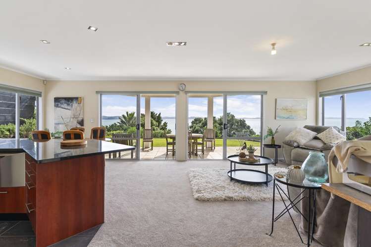 6 Sea View Terrace Maraetai_34