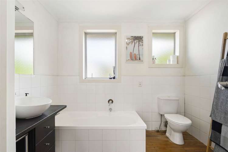 1 Selwyn Crescent Forrest Hill_13