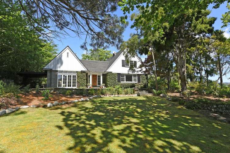 1266 Fergusson Drive Brown Owl_0