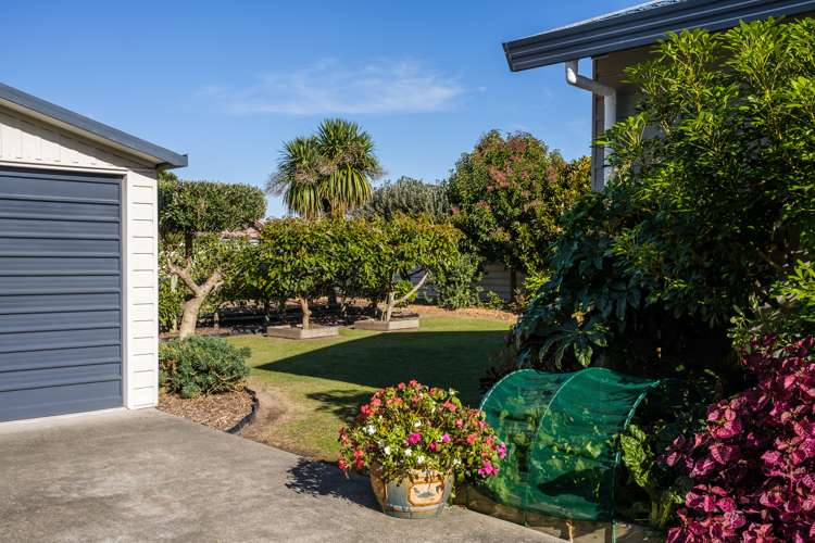 22 Ruru Avenue Lytton West_21