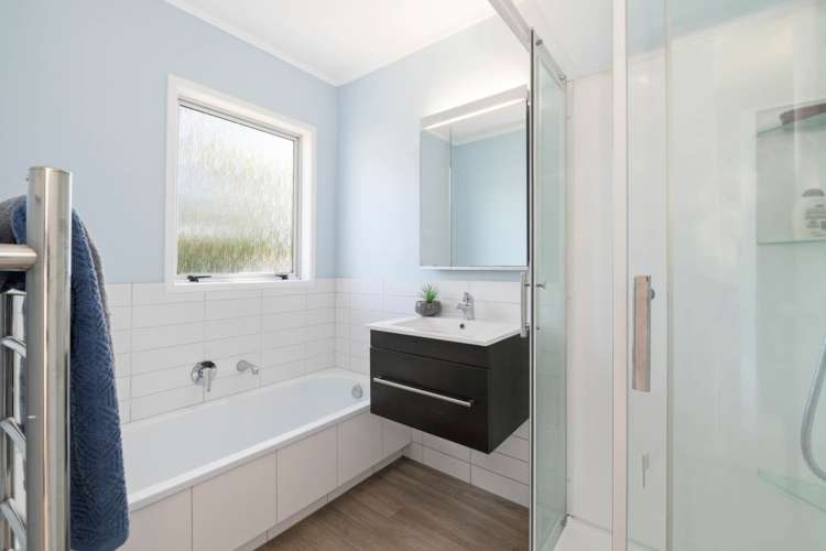 19 Sunward Rise Glenfield_12