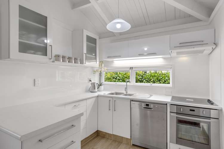 28a Churchill Road Judea_12