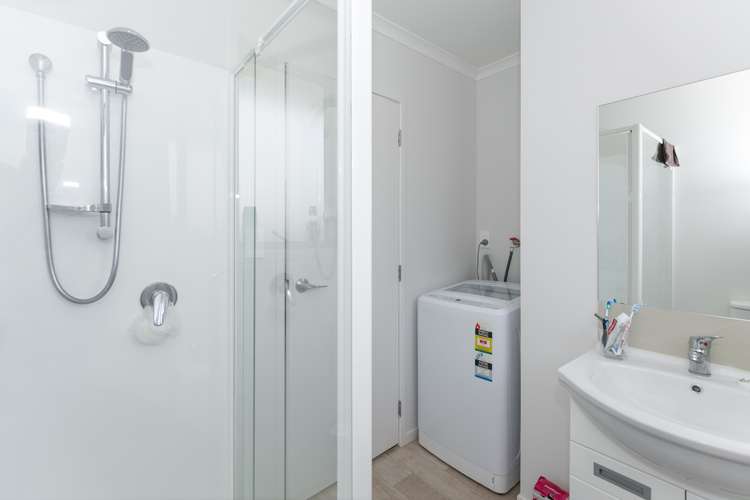 40 Garden Heights Avenue Glenview_7