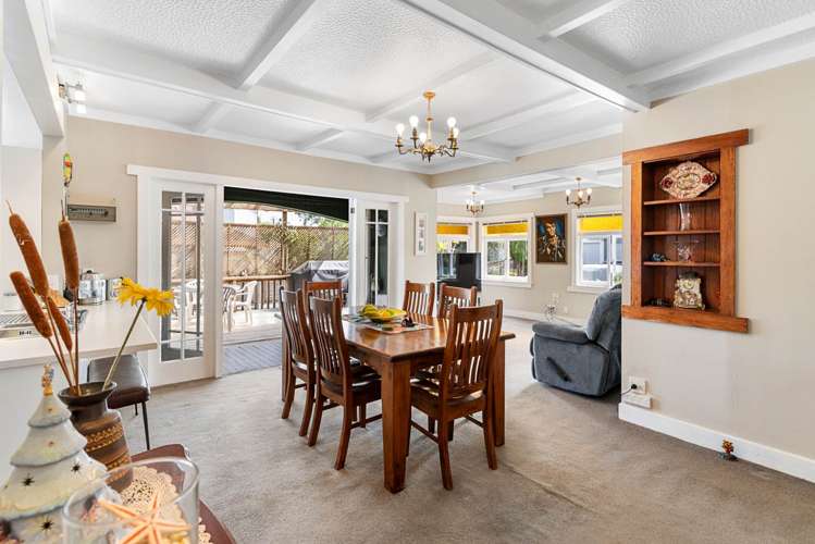 1/18 Reid Road New Lynn_5