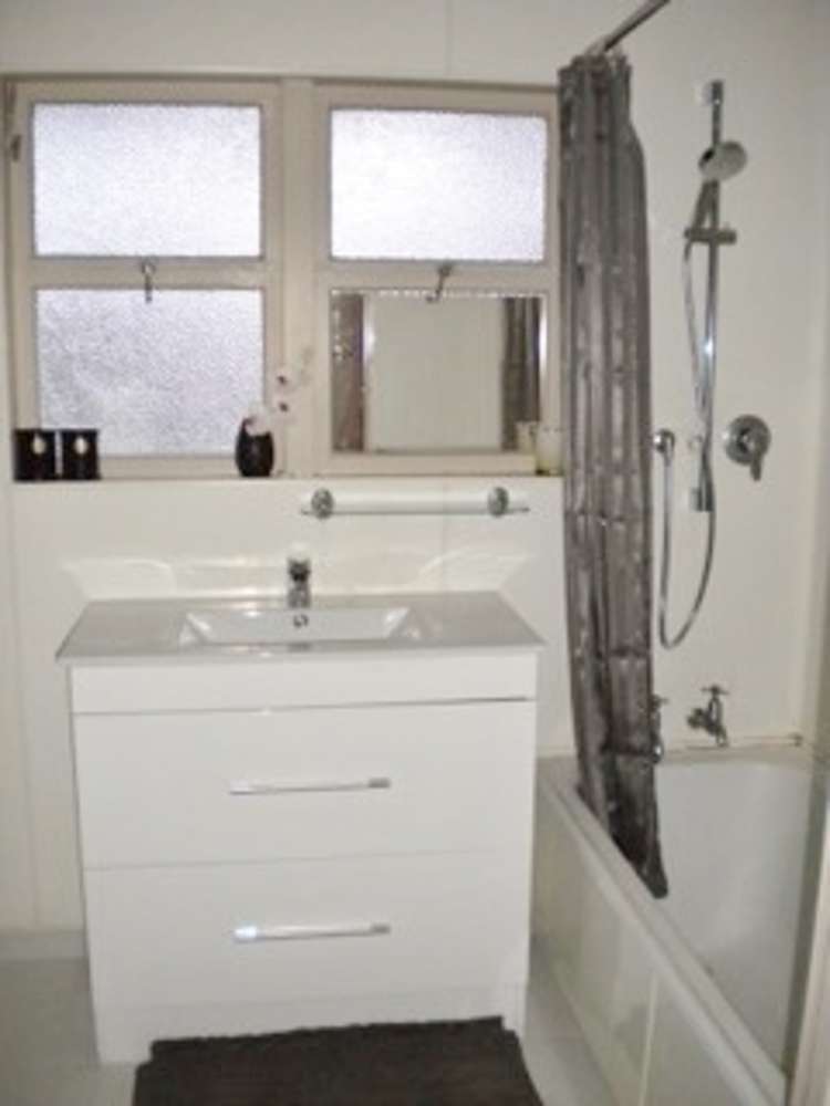 1/80 Sylvan Crescent Te Atatu South_10