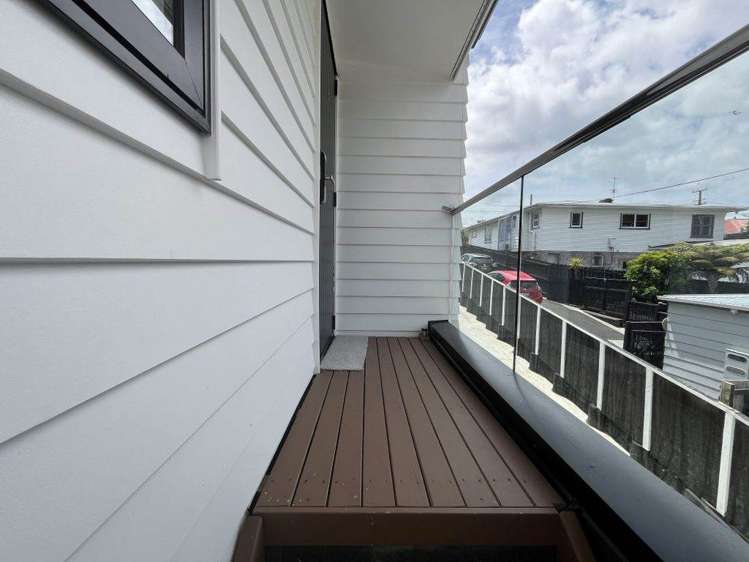 8/18 Sylvan Crescent Te Atatu South_10